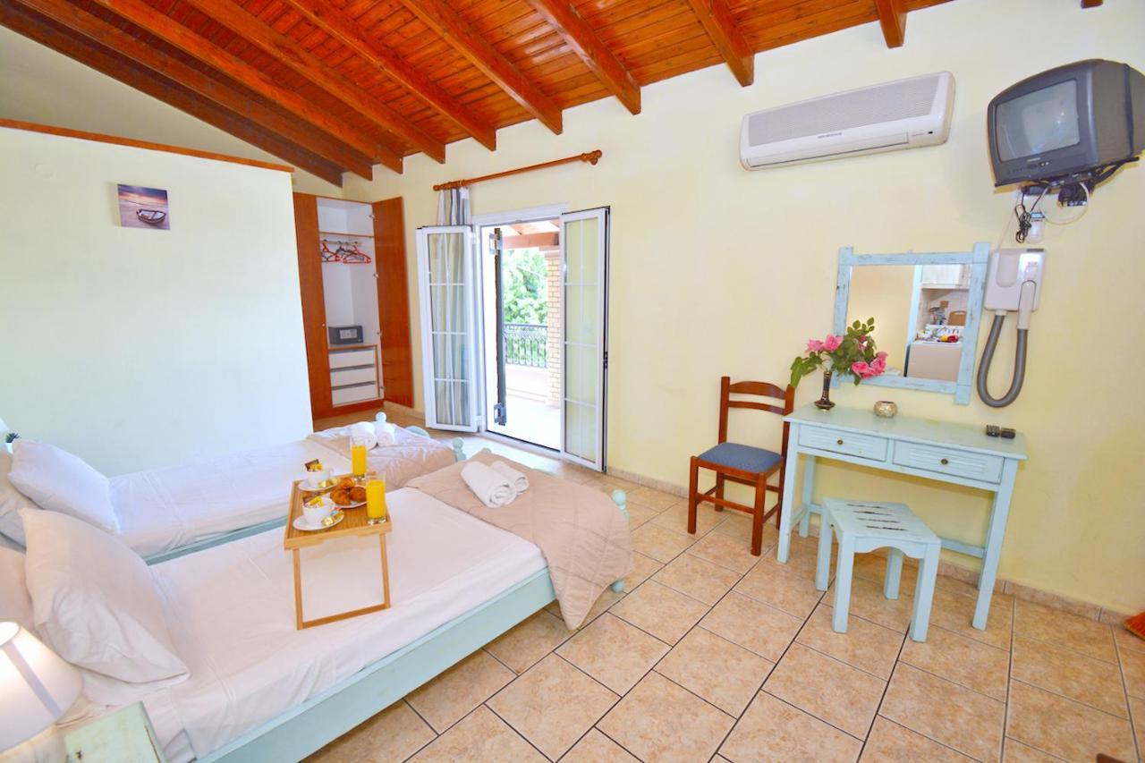 Mike'S Apartments Agios Gordios  Exteriér fotografie